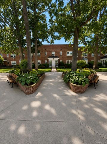 553 CENTRAL Avenue 19B, Cedarhurst, NY 11516