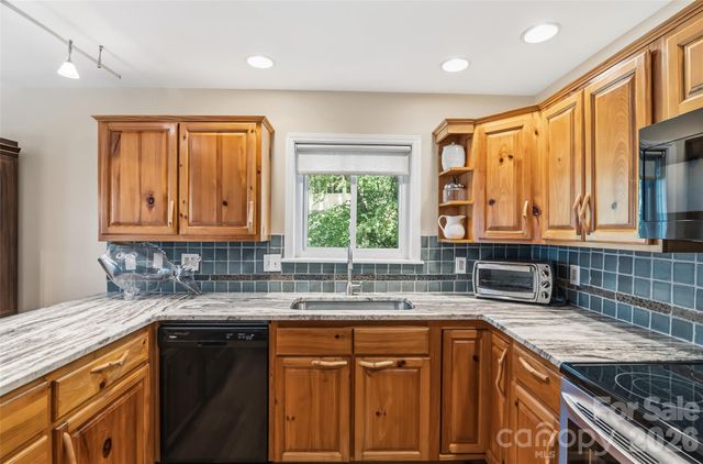 20 Mallard Court, Brevard, NC 28712