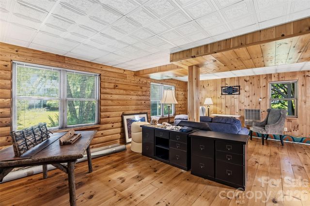 20 Mallard Court, Brevard, NC 28712