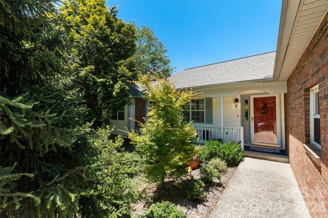 20 Mallard Court, Brevard, NC 28712