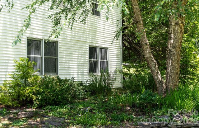 20 Mallard Court, Brevard, NC 28712