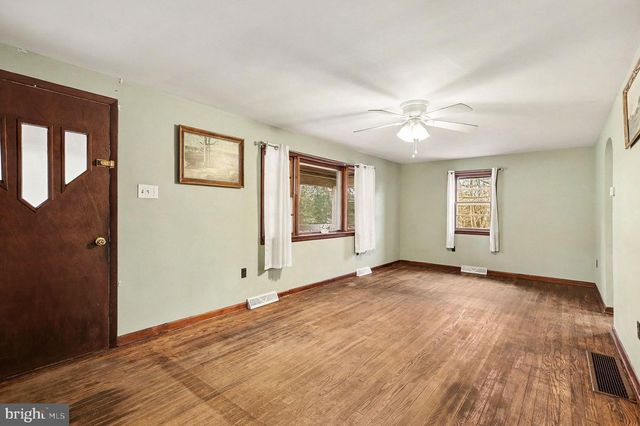 5010 BULL RD, Dover, PA 17315