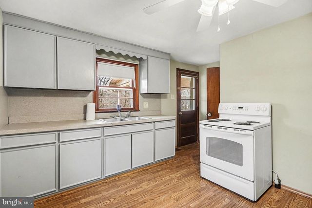 5010 BULL RD, Dover, PA 17315