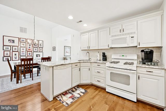 713 CHICKORY TRL, Mullica Hill, NJ 08062