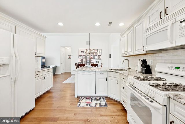 713 CHICKORY TRL, Mullica Hill, NJ 08062