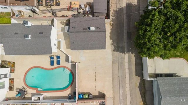 6440 Lindley Avenue, Reseda, CA 91335