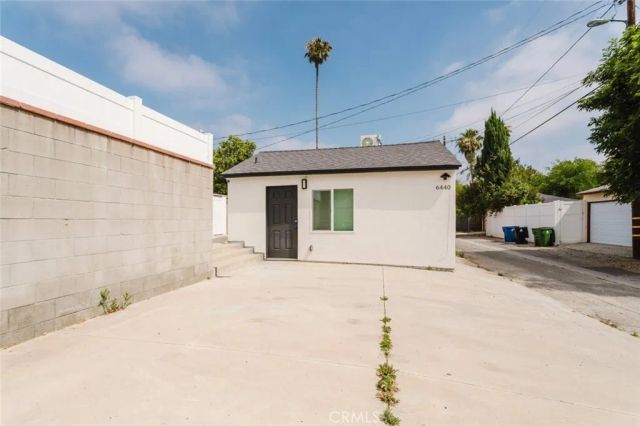 6440 Lindley Avenue, Reseda, CA 91335