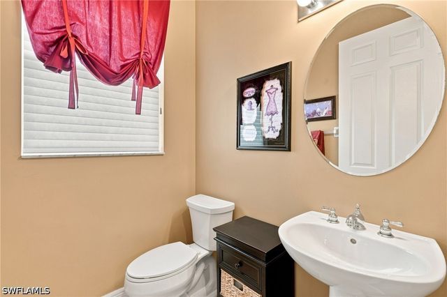 19600 Maddelena CIR, Estero, FL 33967