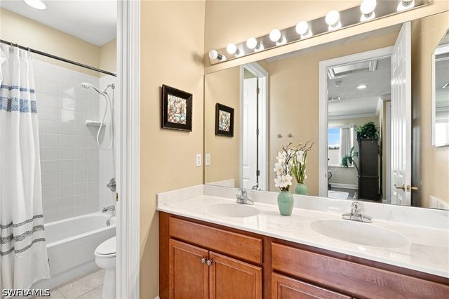19600 Maddelena CIR, Estero, FL 33967