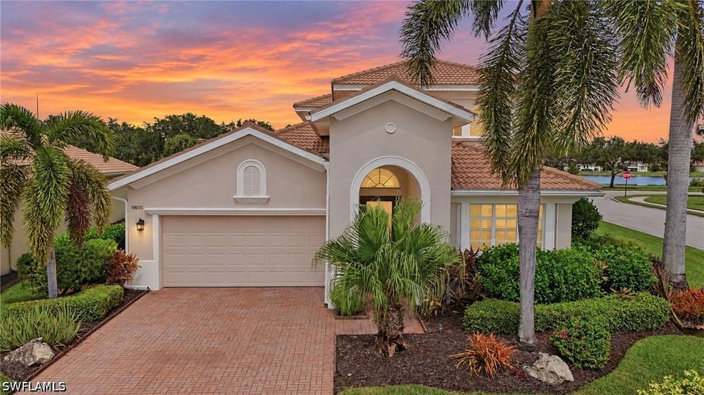 19600 Maddelena CIR, Estero, FL 33967