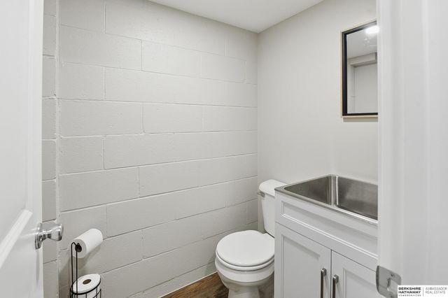 9332 Redman Circle, Omaha, NE 68134