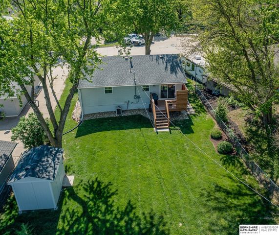 9332 Redman Circle, Omaha, NE 68134