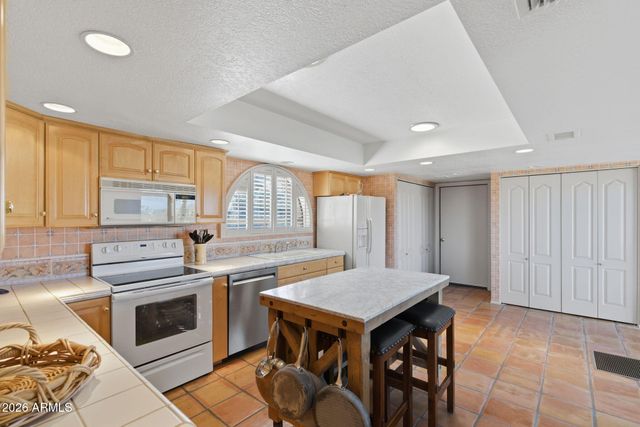 16608 E KINGSTREE Boulevard, Fountain Hills, AZ 85268