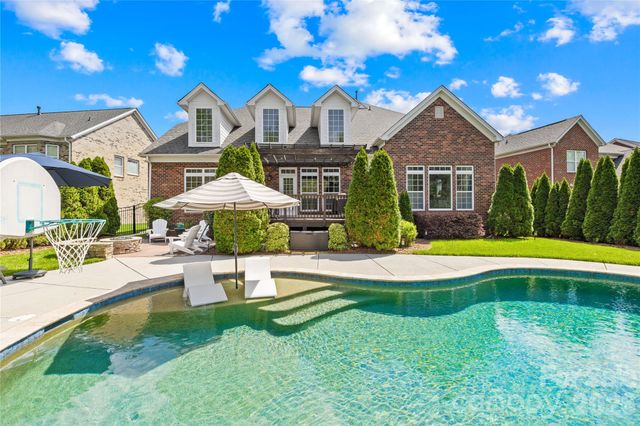 8416 Fairgreen Avenue, Waxhaw, NC 28173