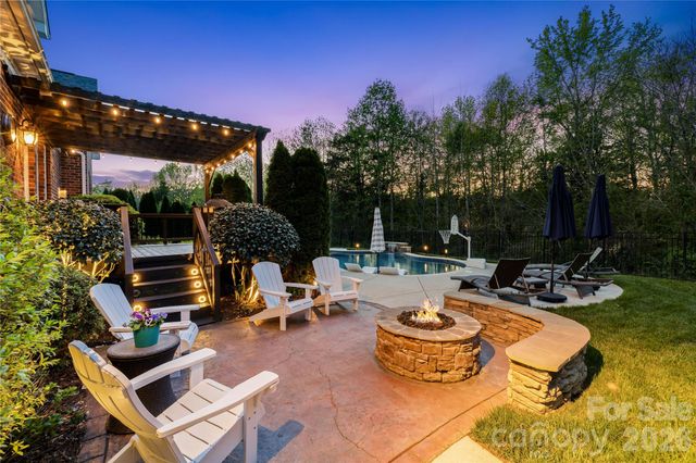 8416 Fairgreen Avenue, Waxhaw, NC 28173