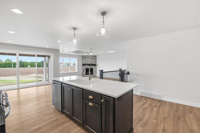 2806 STELOR DRIVE, Green Bay, WI 54311