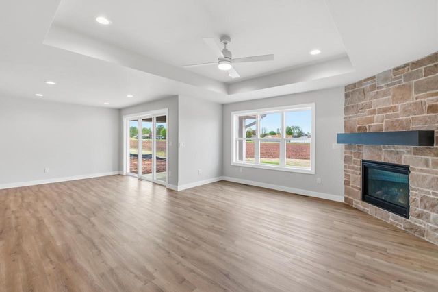 2806 STELOR DRIVE, Green Bay, WI 54311
