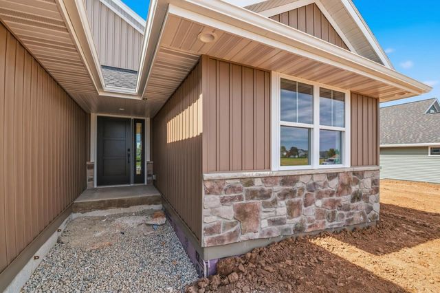 2806 STELOR DRIVE, Green Bay, WI 54311