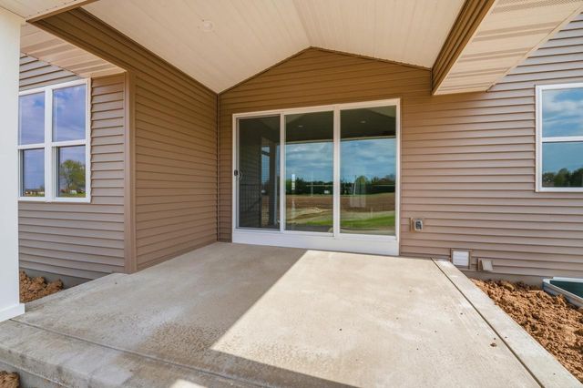 2806 STELOR DRIVE, Green Bay, WI 54311