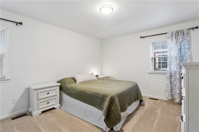 59 Huxley PL, Newport News, VA 23606
