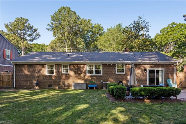 59 Huxley PL, Newport News, VA 23606