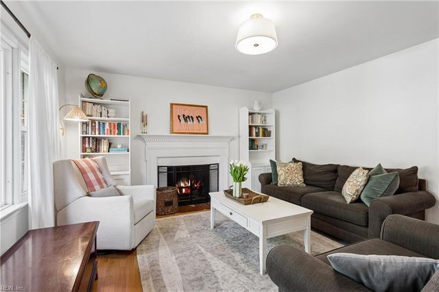 59 Huxley PL, Newport News, VA 23606