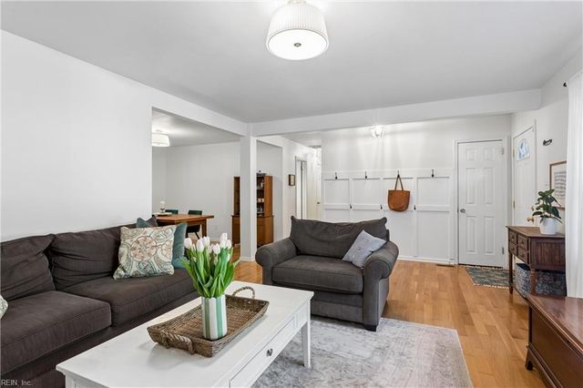 59 Huxley PL, Newport News, VA 23606