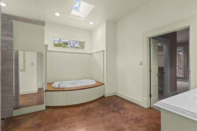 1801 Cub Trail, Orange, TX 77632