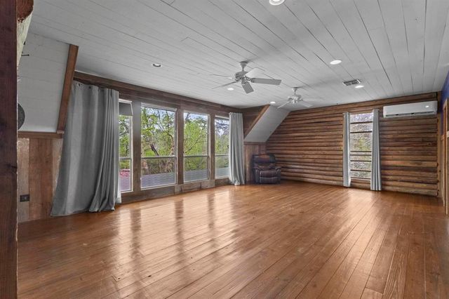 1801 Cub Trail, Orange, TX 77632