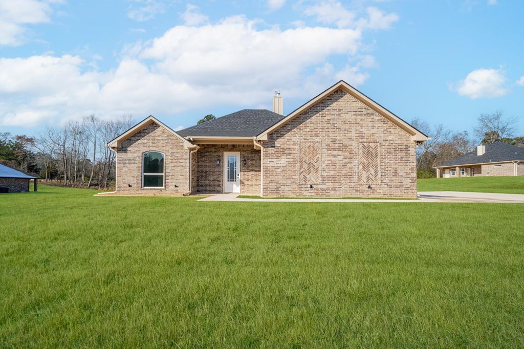 603 Butane St, Longview, TX 75603