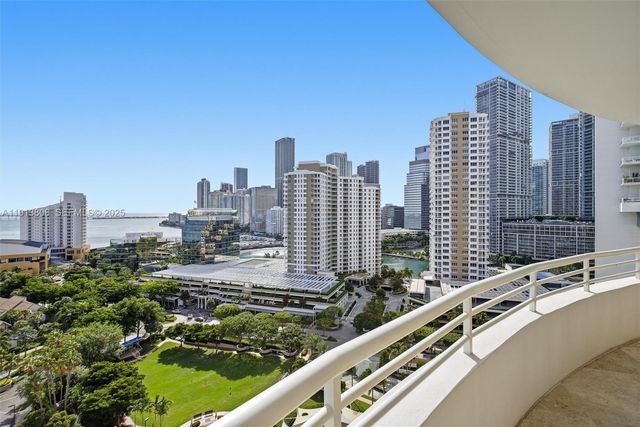 888 Brickell Key Dr 1903, Miami, FL 33131