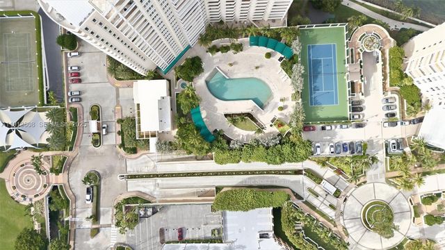 888 Brickell Key Dr 1903, Miami, FL 33131
