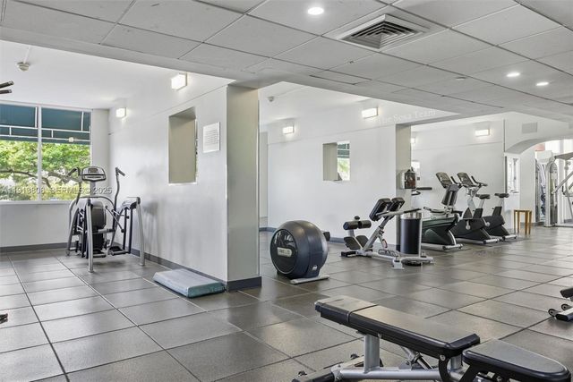 888 Brickell Key Dr 1903, Miami, FL 33131