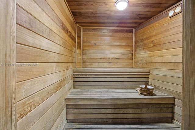 888 Brickell Key Dr 1903, Miami, FL 33131