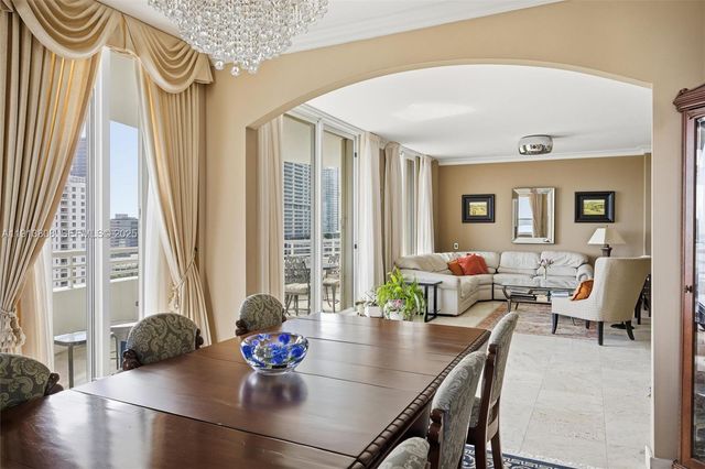 888 Brickell Key Dr 1903, Miami, FL 33131