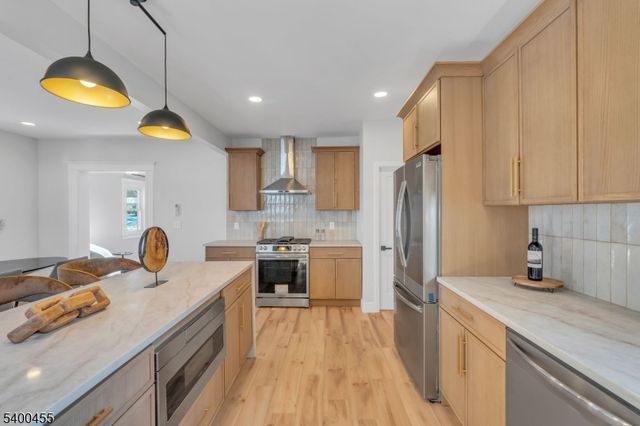 12 Enfield Ave, Montclair Twp., NJ 07042