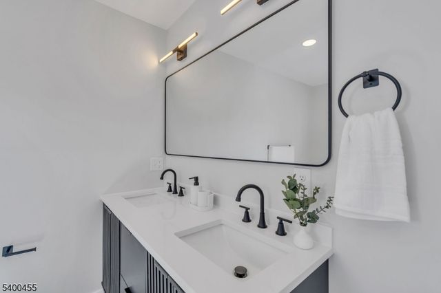 12 Enfield Ave, Montclair Twp., NJ 07042