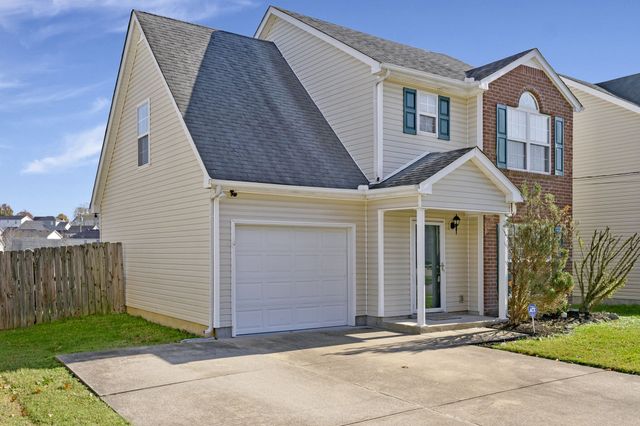 7464 Maggie Dr, Antioch, TN 37013