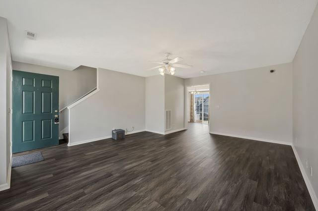 7464 Maggie Dr, Antioch, TN 37013