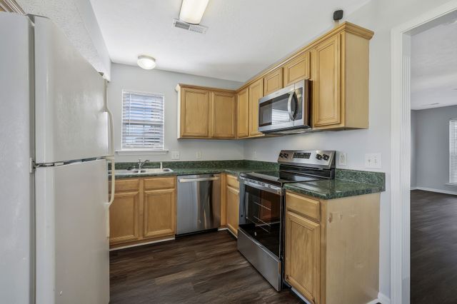 7464 Maggie Dr, Antioch, TN 37013