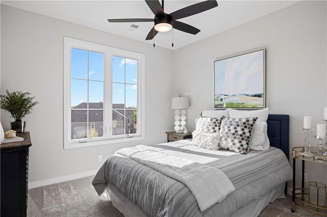 22015 W 80th Terrace, Shawnee, KS 66220