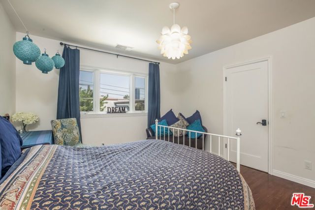 1332 Comstock Avenue, Los Angeles, CA 90024