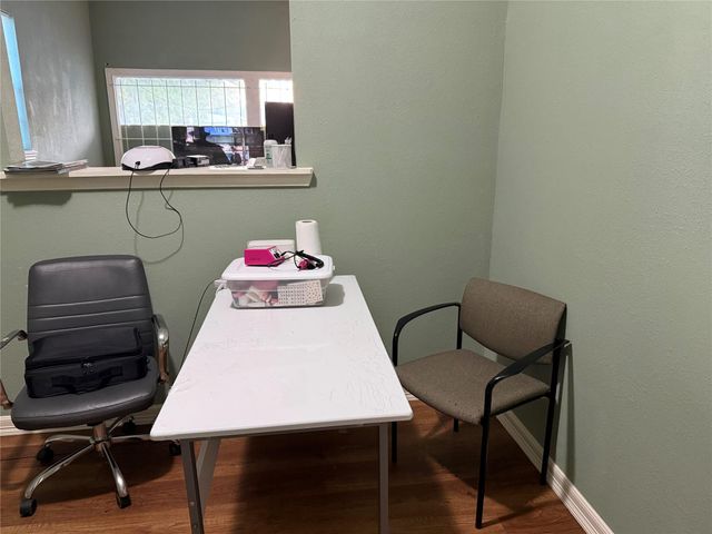 6325 Cullen Boulevard, Houston, TX 77021