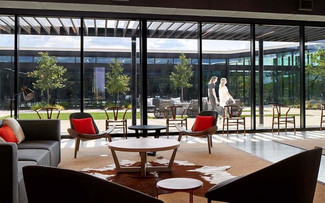 8112 Springsteen DR, Austin, TX 78744