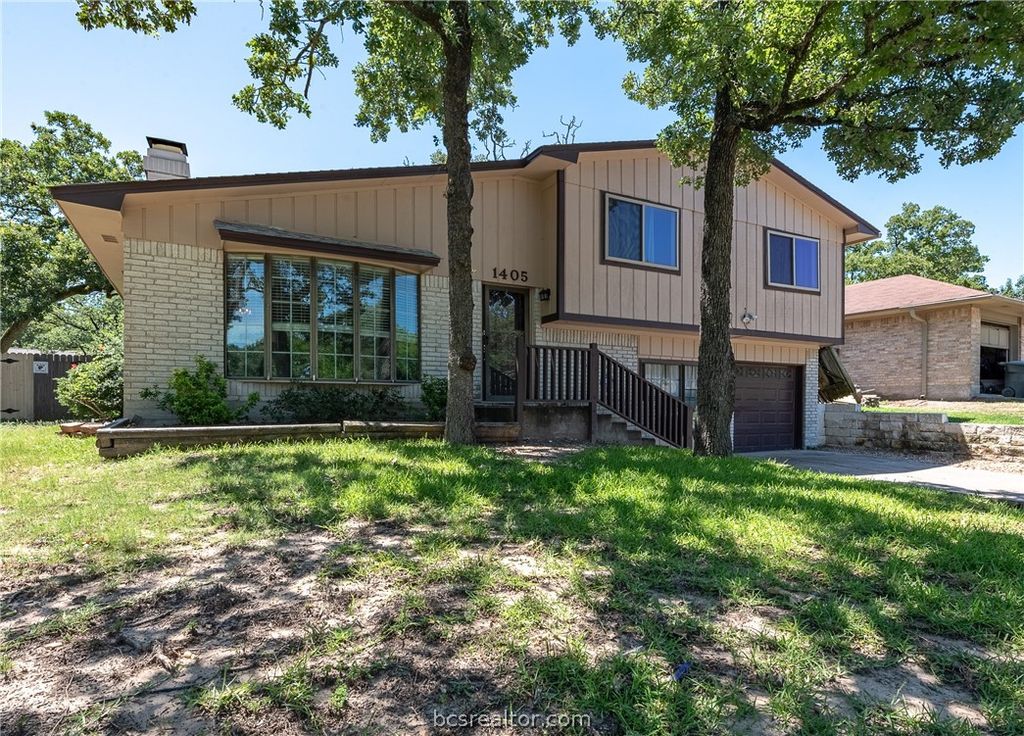 1405 Magnolia Drive, College Station, TX 77840 — exterior
