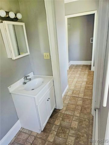 368 Olmstead Avenue, Lancaster, NY 14043