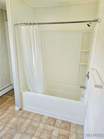 368 Olmstead Avenue, Lancaster, NY 14043