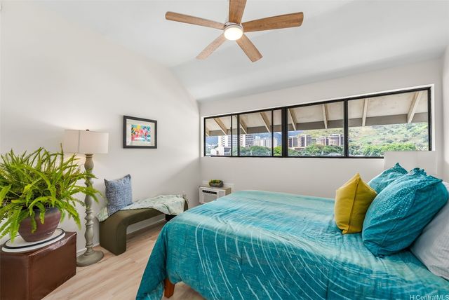 2860 Waialae Avenue PH3, Honolulu, HI 96826