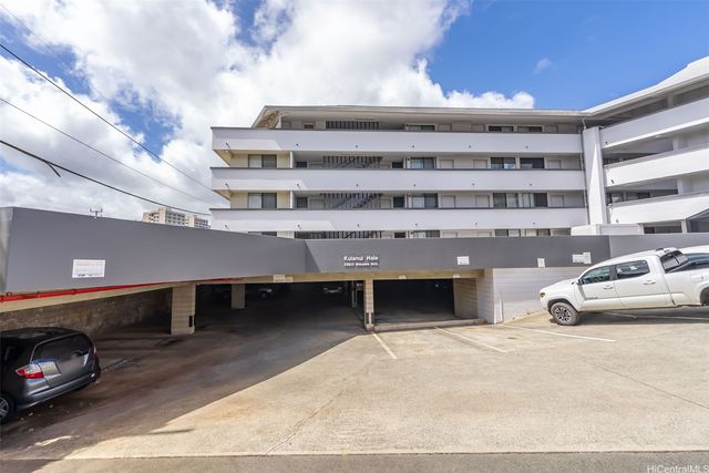 2860 Waialae Avenue PH3, Honolulu, HI 96826