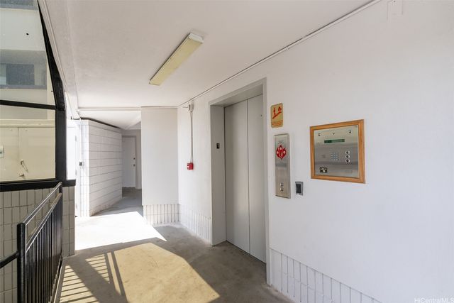 2860 Waialae Avenue PH3, Honolulu, HI 96826